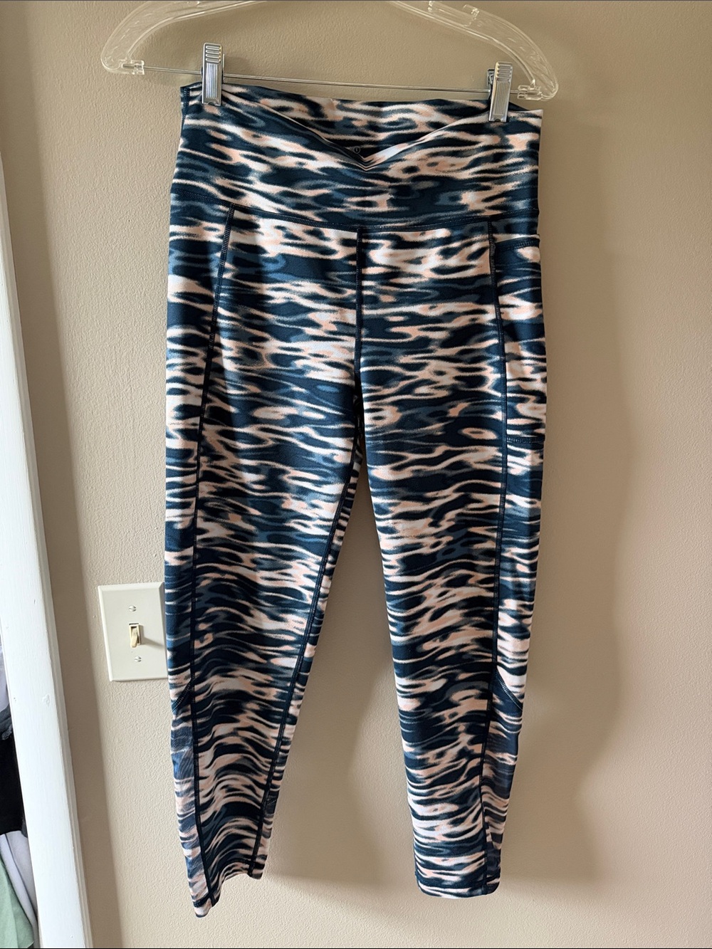 Sweaty Betty Navy and Blush Sculpt Leggings